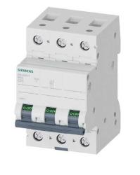 Interruttore magnetotermico a 3 poli 400V 20A curva D