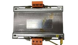 Trasformatore monofase di isolamento, potenza nominale 2000 VA, tensione di alimentazione 230/400 V, uscita a 1 V.