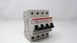 INTERRUTTORE MAGNETOTERMICO 4POLI 10A 10K 4M CURVA K