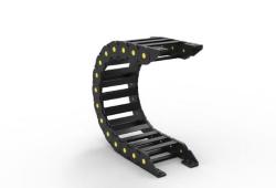 Catena portacavi in nylon con traversino apribile sull'interno/esterno raggio 123X49