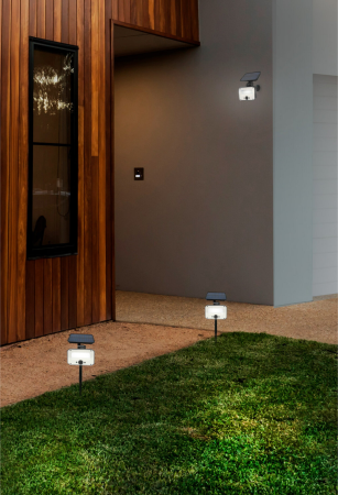 Picchetto Solare ricaricabile LED 8W- 4000K con sensore crepuscolare e rilevatore di presenza PIR